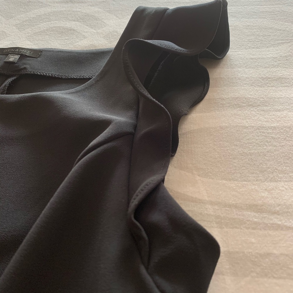 Dynamite Ruffled Blouse - Picture 4 of 7